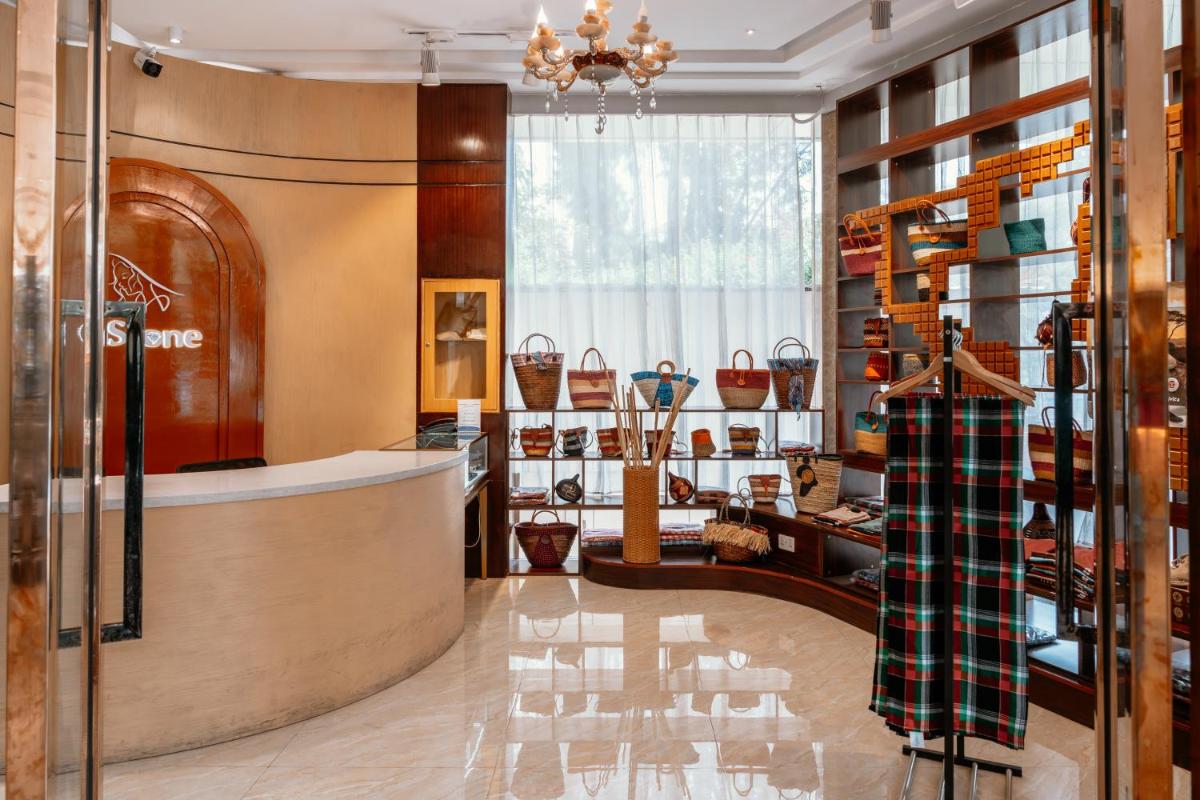 Swiss Lenana Mount Hotel - Hizvo