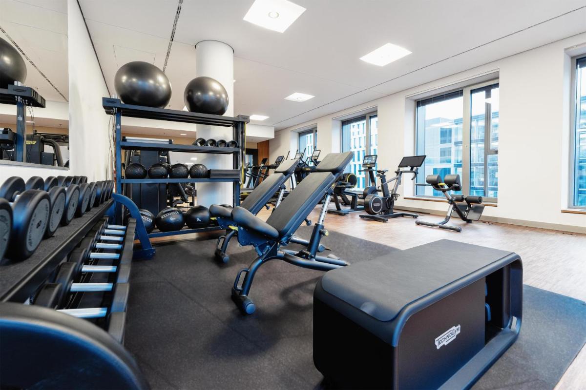 Das Fitnesscenter und/oder die Fitnesseinrichtungen in der Unterkunft Waldorf Astoria Berlin