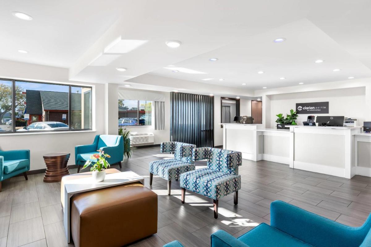 Clarion Pointe Milwaukee Airport - Housity