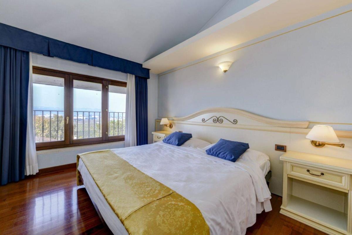 Hotel New Genziana - Housity