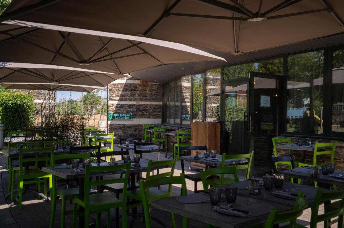 Restaurant ou autre lieu de restauration dans l'établissement Logis Hôtel Domaine du Moulin Cavier - Restaurants & Spa