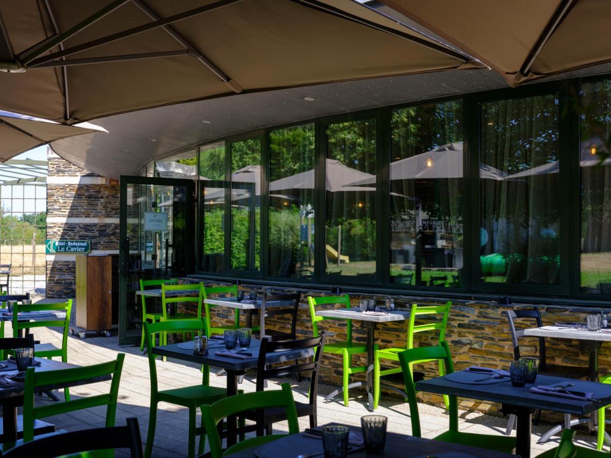 Restaurant ou autre lieu de restauration dans l'établissement Logis Hôtel Domaine du Moulin Cavier - Restaurants & Spa