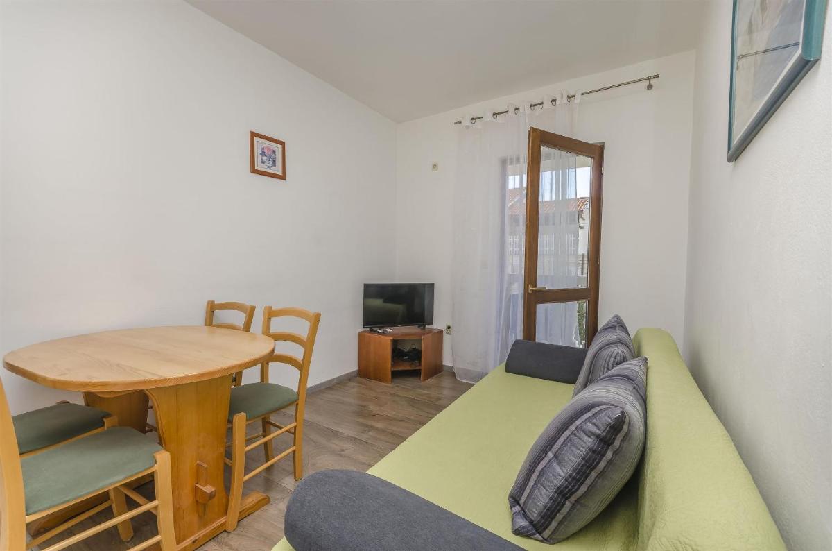 Apartment Ivan - Housity