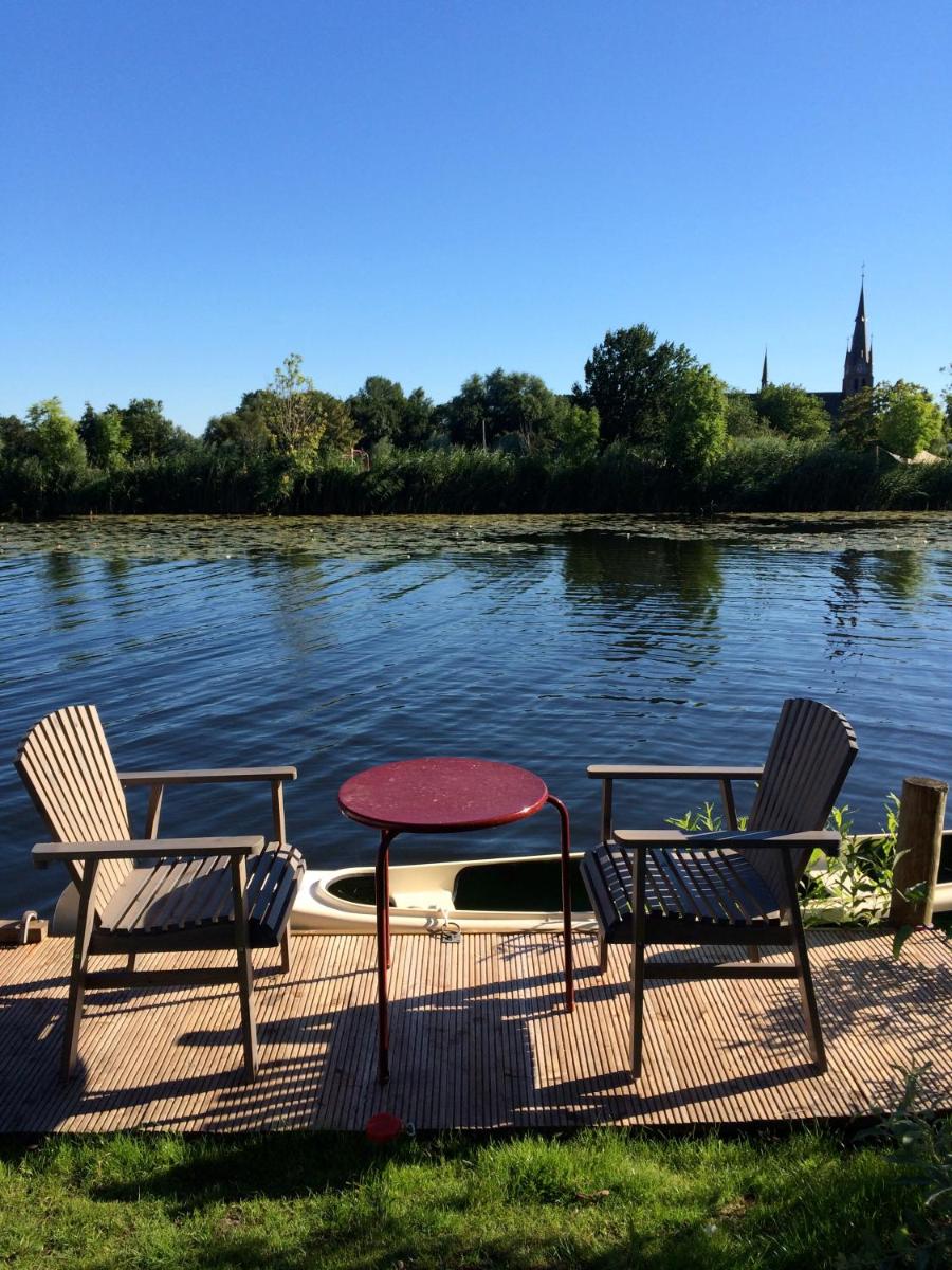Studio Lakeside Spiegelplas - Housity