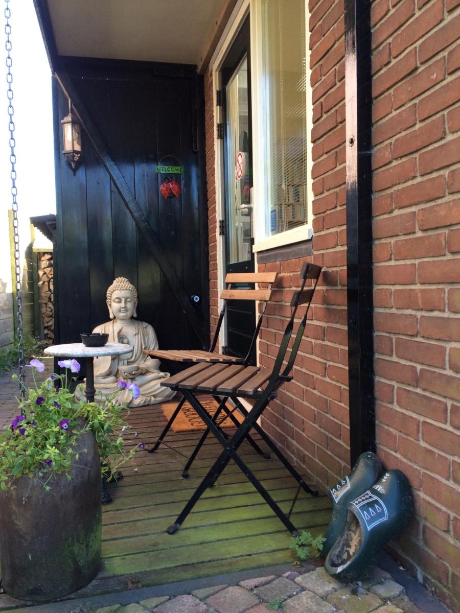 Studio Lakeside Spiegelplas - Housity