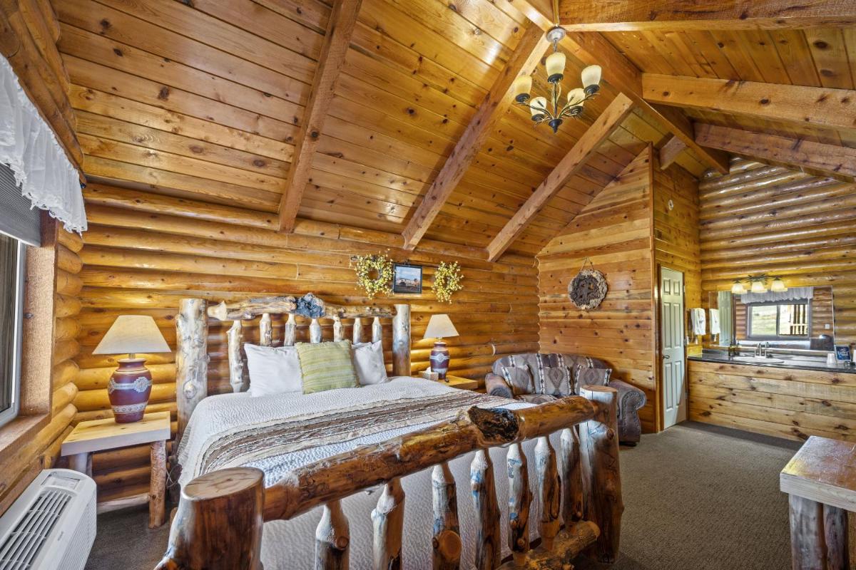 Bryce Canyon Log Cabins - Housity