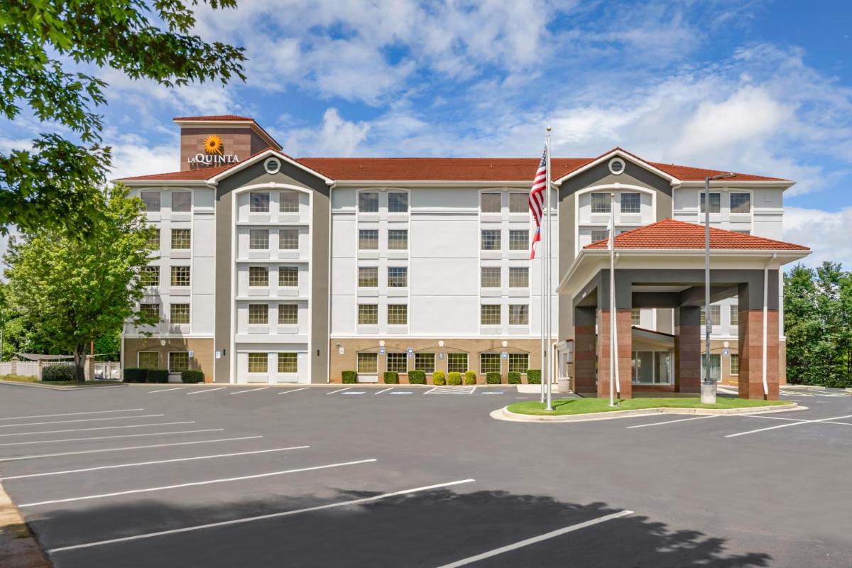 La Quinta by Wyndham Atlanta Douglasville - Housity