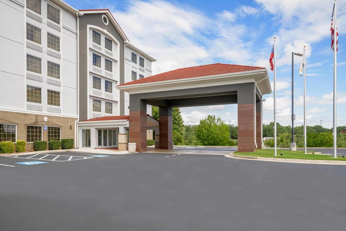 La Quinta by Wyndham Atlanta Douglasville - Housity