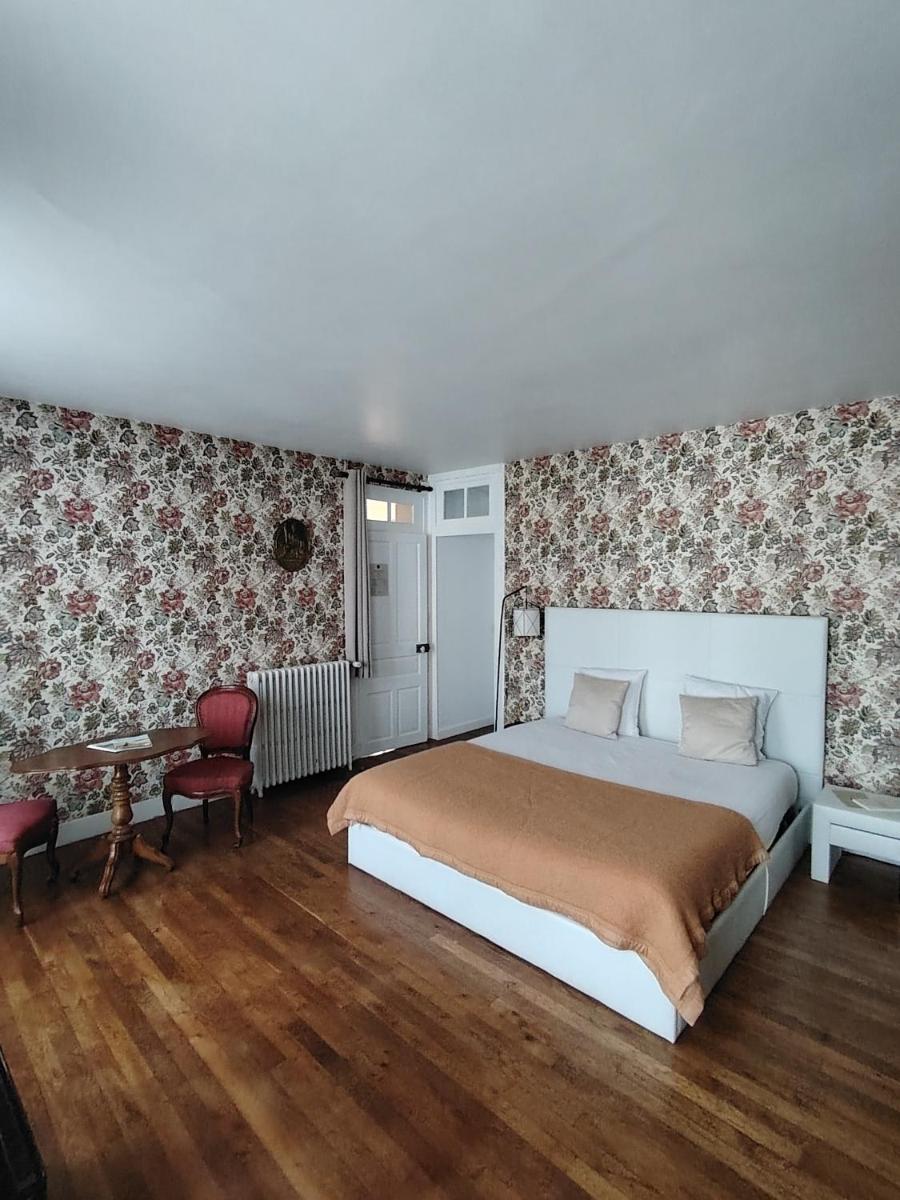 Le Relais des Roses- Sauna, Chambres d'hôtes, Gîte - Housity