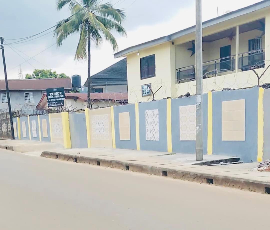 ZUNOX GUEST HOUSE - Housity