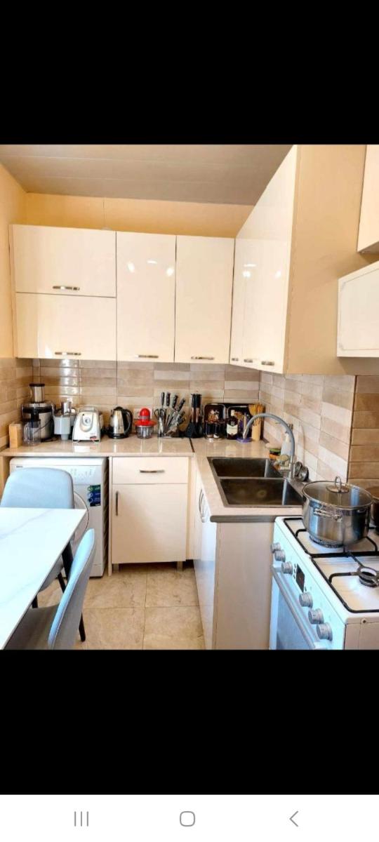 Dodo-Inga's Apartment - Hizvo