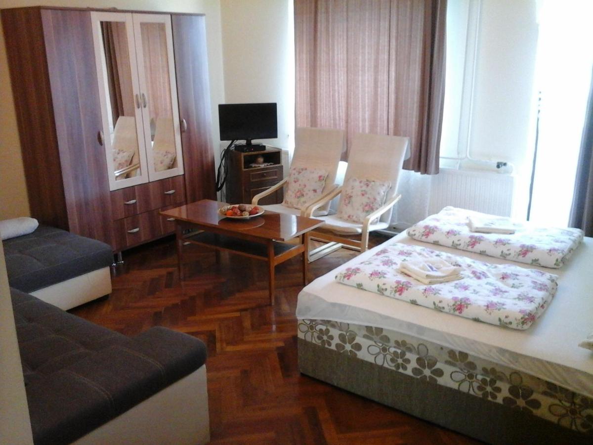 Park Apartman - Housity