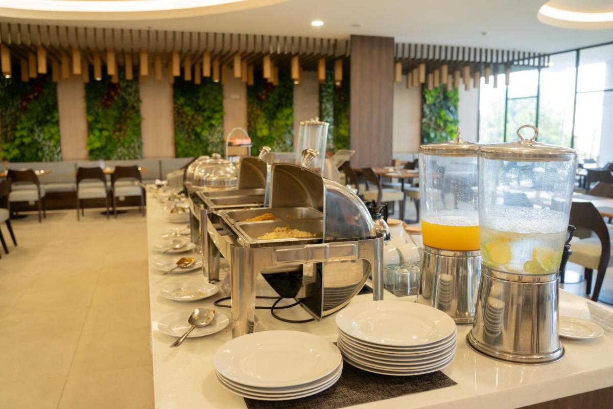 Hotel Permata Hijau Sukabumi - Housity
