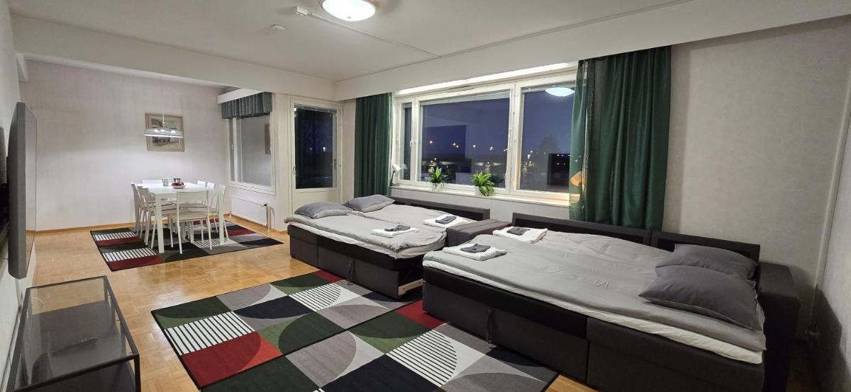 Aura Apartment with River View, Sauna & 3 Bedrooms - Housity