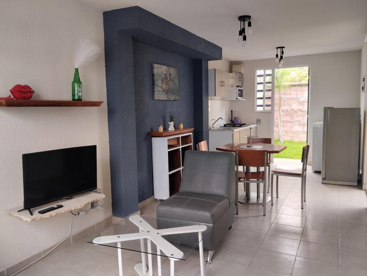 Cozy House with Private Garden in Pachuca - Housity