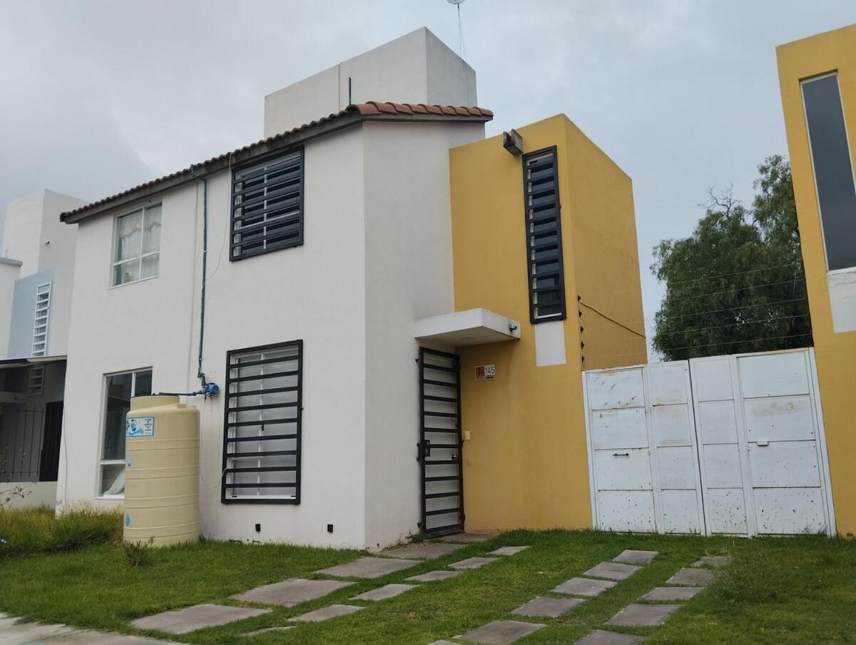 Cozy House with Private Garden in Pachuca - Housity