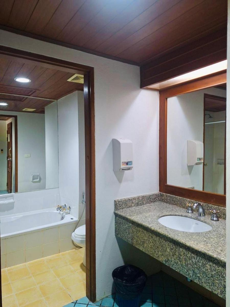 Successive BeachFront ,Krabi - Housity