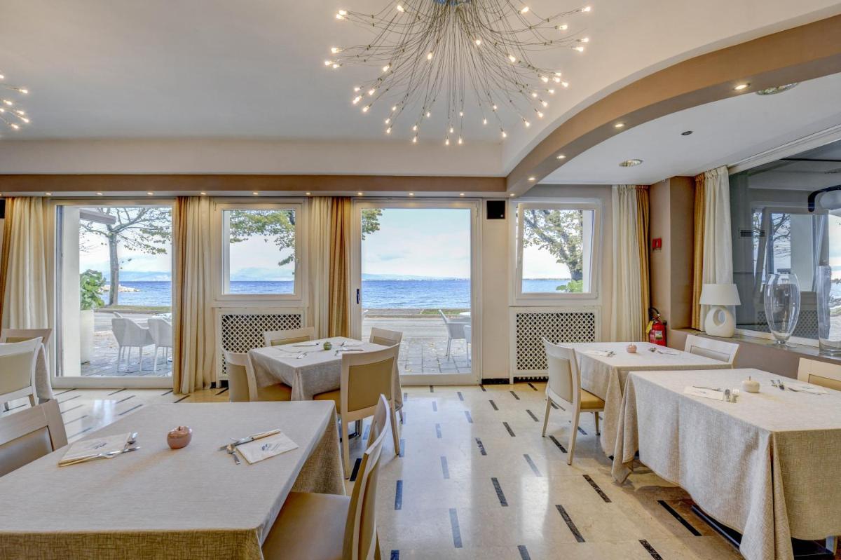 Hotel Europa - Housity