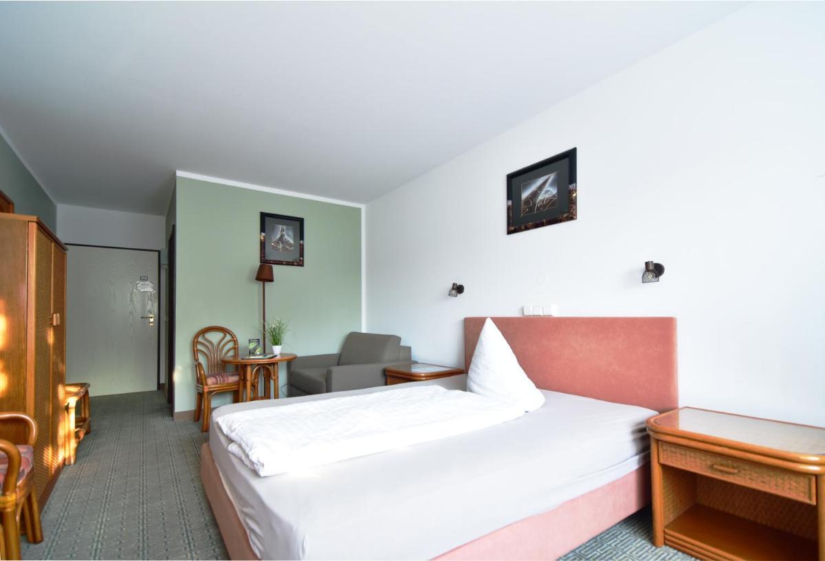 Land-gut-Hotel Schenkenberger Hof - Housity