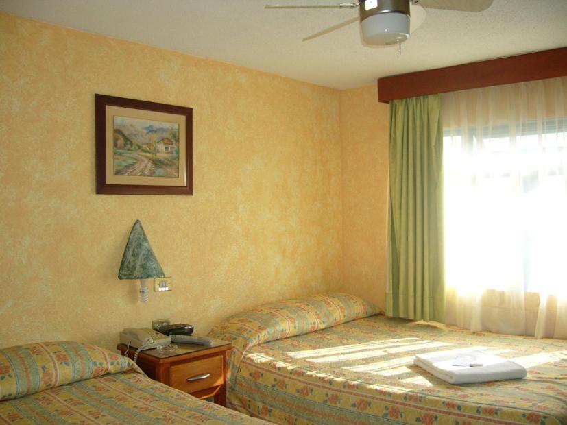 Hotel Del Rio Inn - Housity