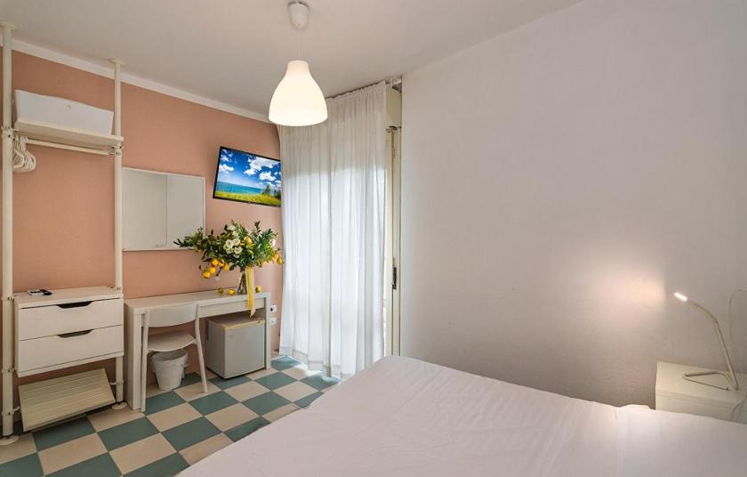 Hotel Happy - Housity