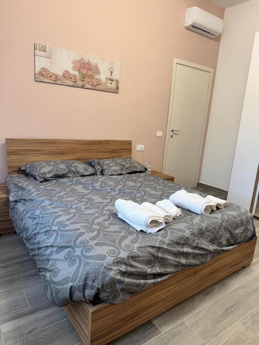 La Maison di Vivy, Malpensa-Rho Fiera Milano 15 min - Housity
