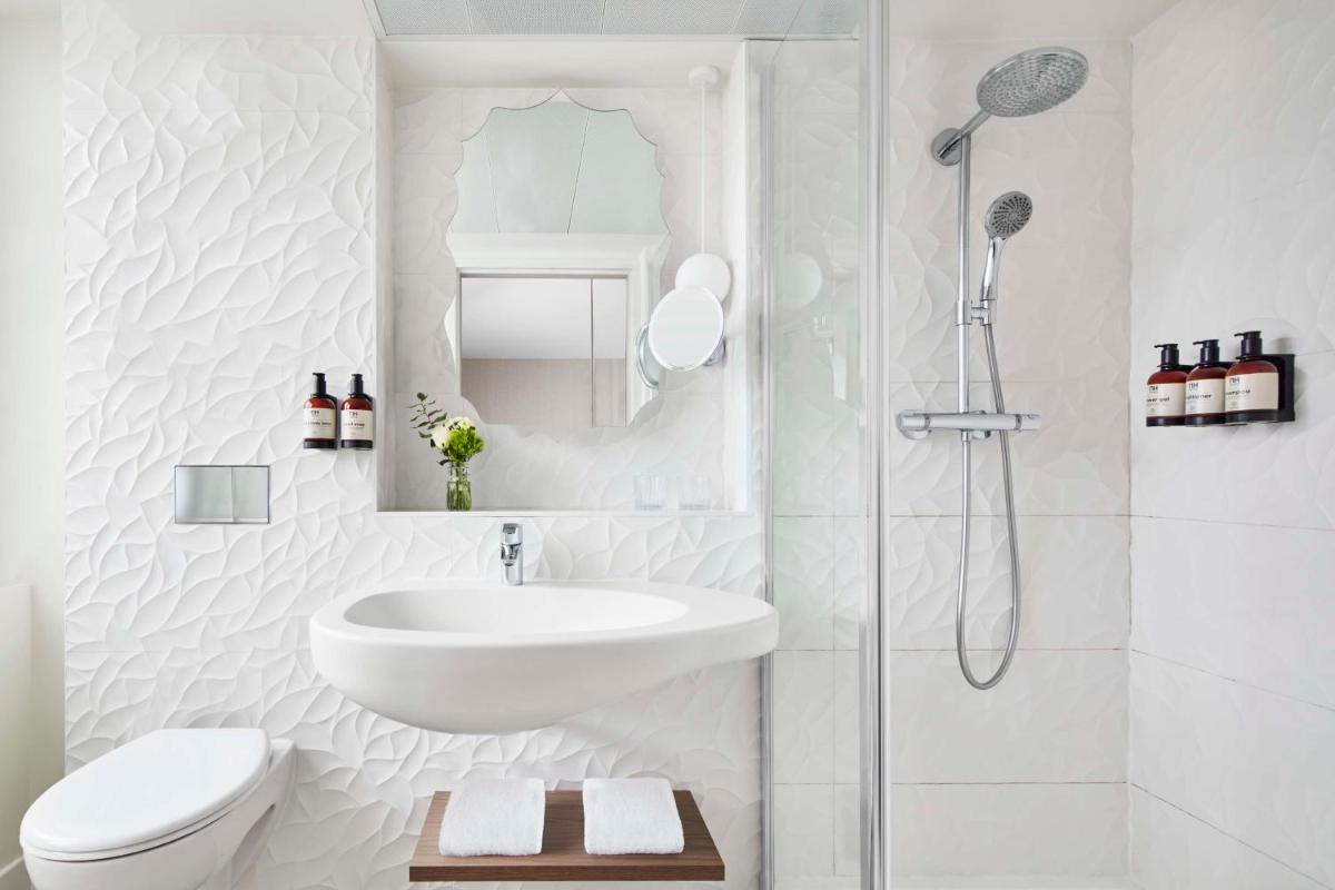 Holiday Inn Paris Gare de l'Est, an IHG Hotel - Housity