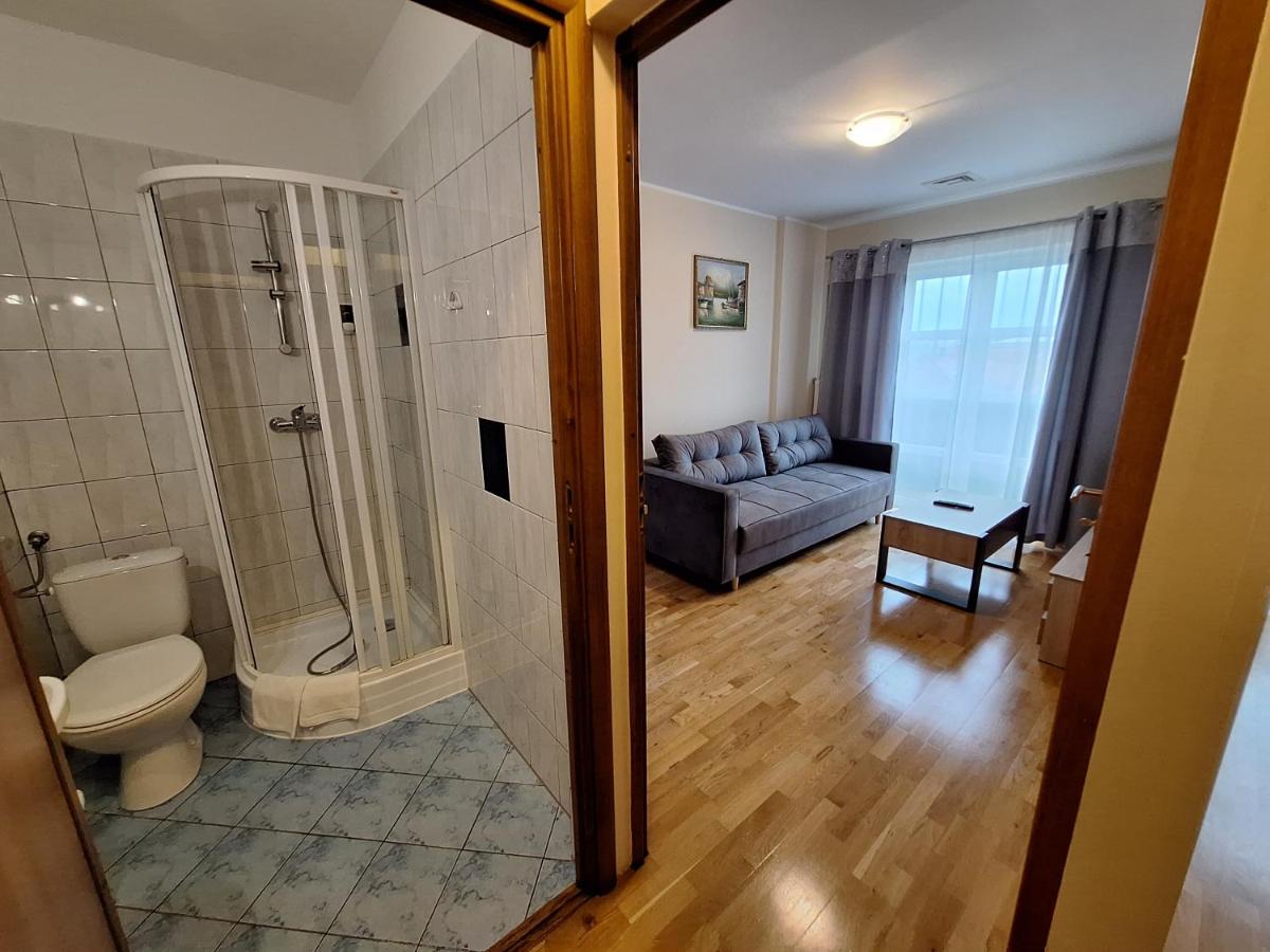 Aparthotel Xavito - Housity