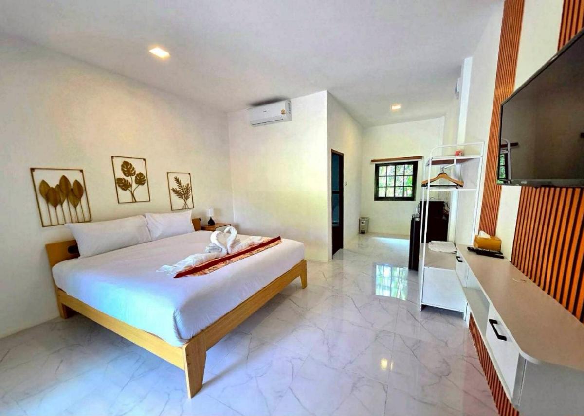 Phurin Thara Resort - Housity