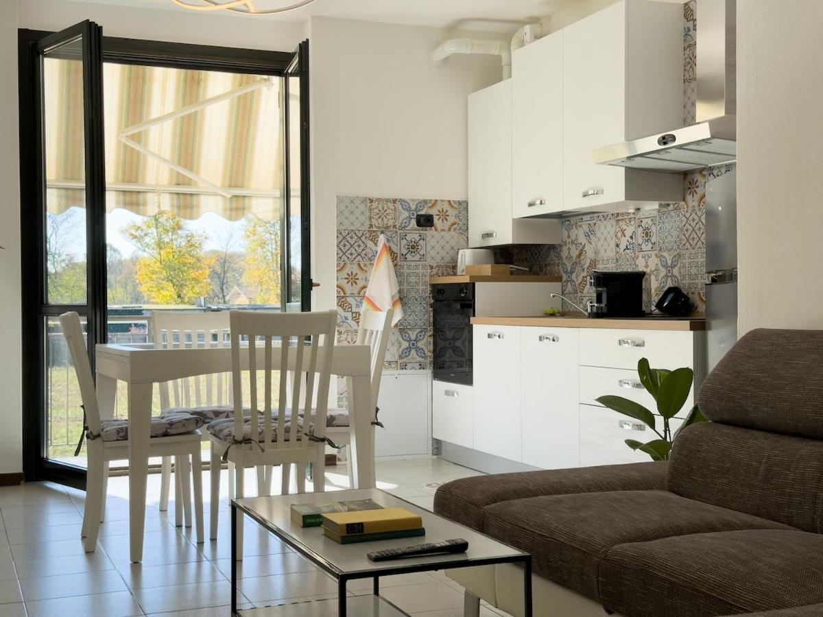 Cozy Lake House Angera - Housity