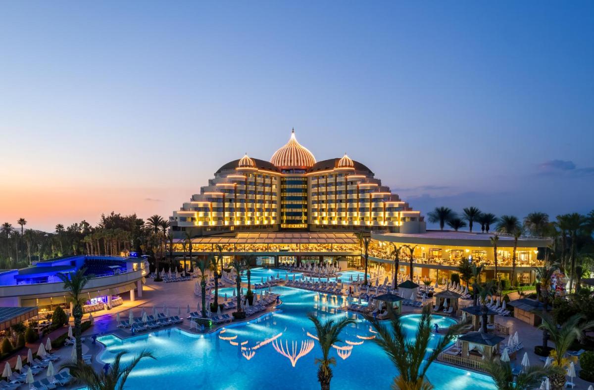 Delphin Palace Hotel - Housity