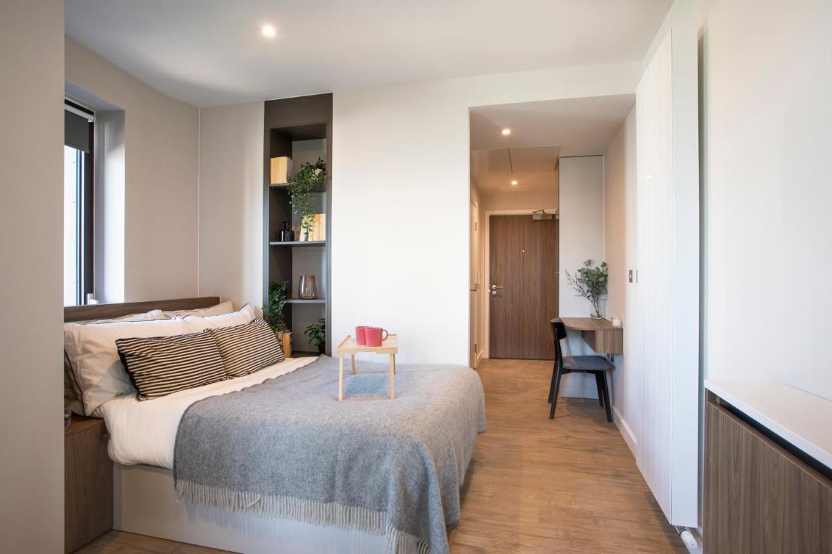 StayCozy Studio Apartments in Croydon - Housity