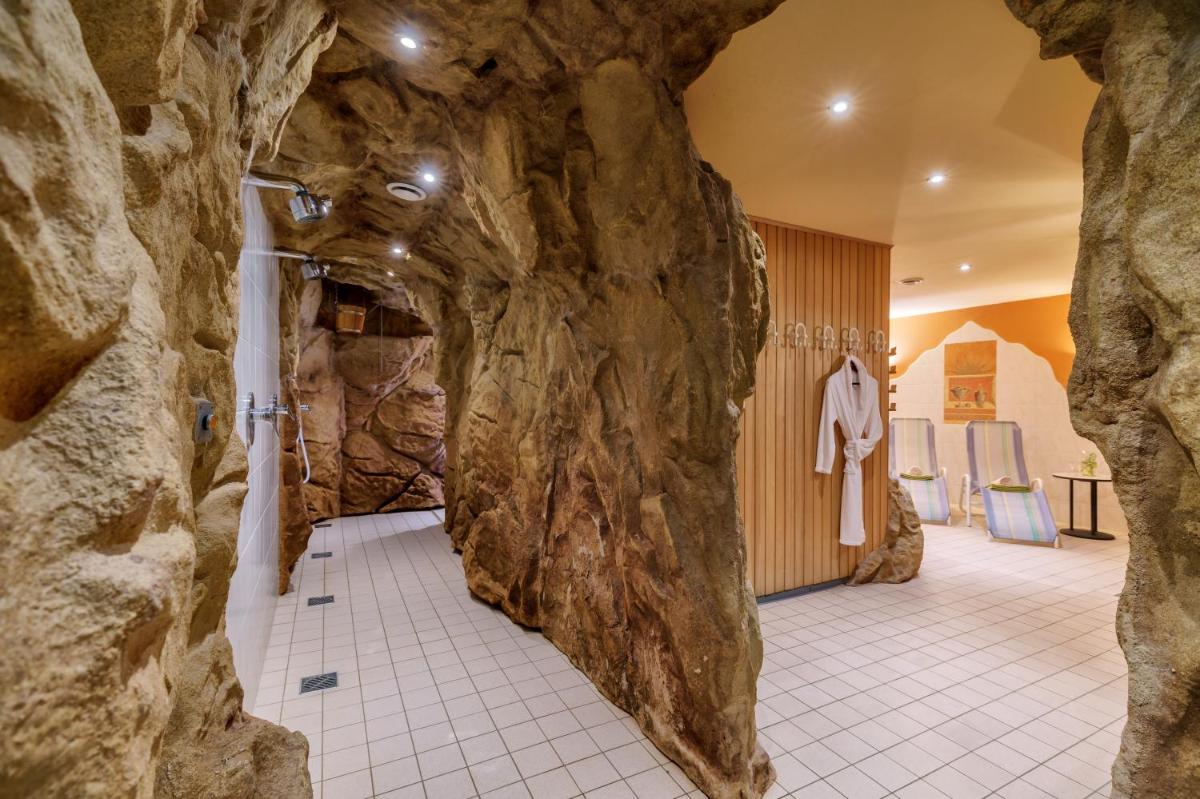 Waldhotel Vogtland - Housity