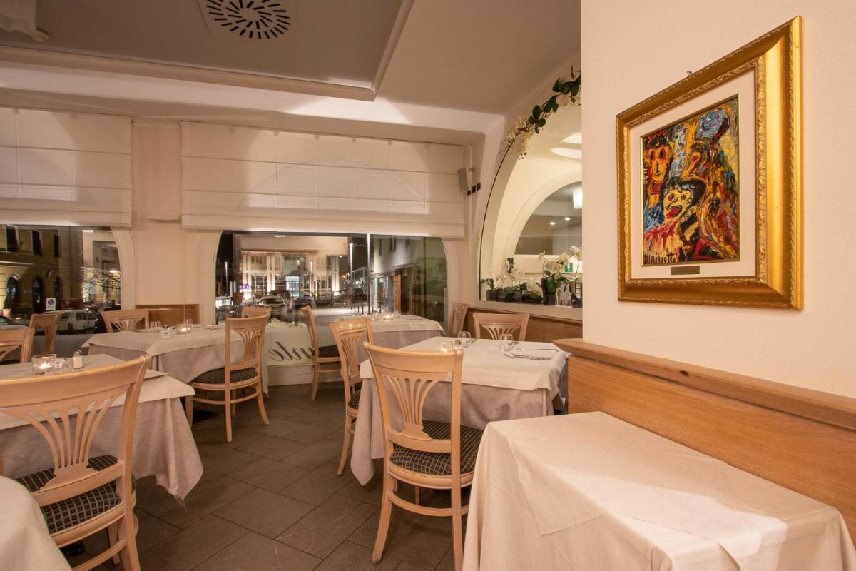 Hotel Bernina - Housity