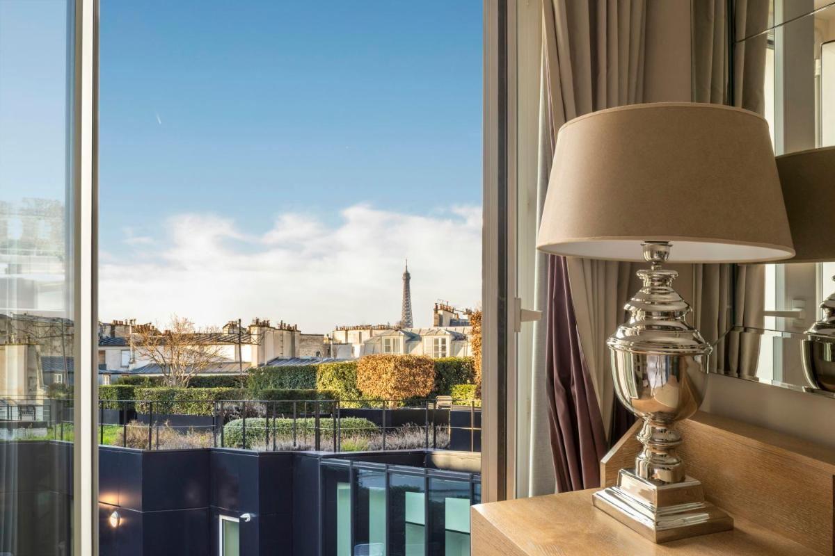 Balcon ou terrasse dans l'établissement Castille Paris – Starhotels Collezione