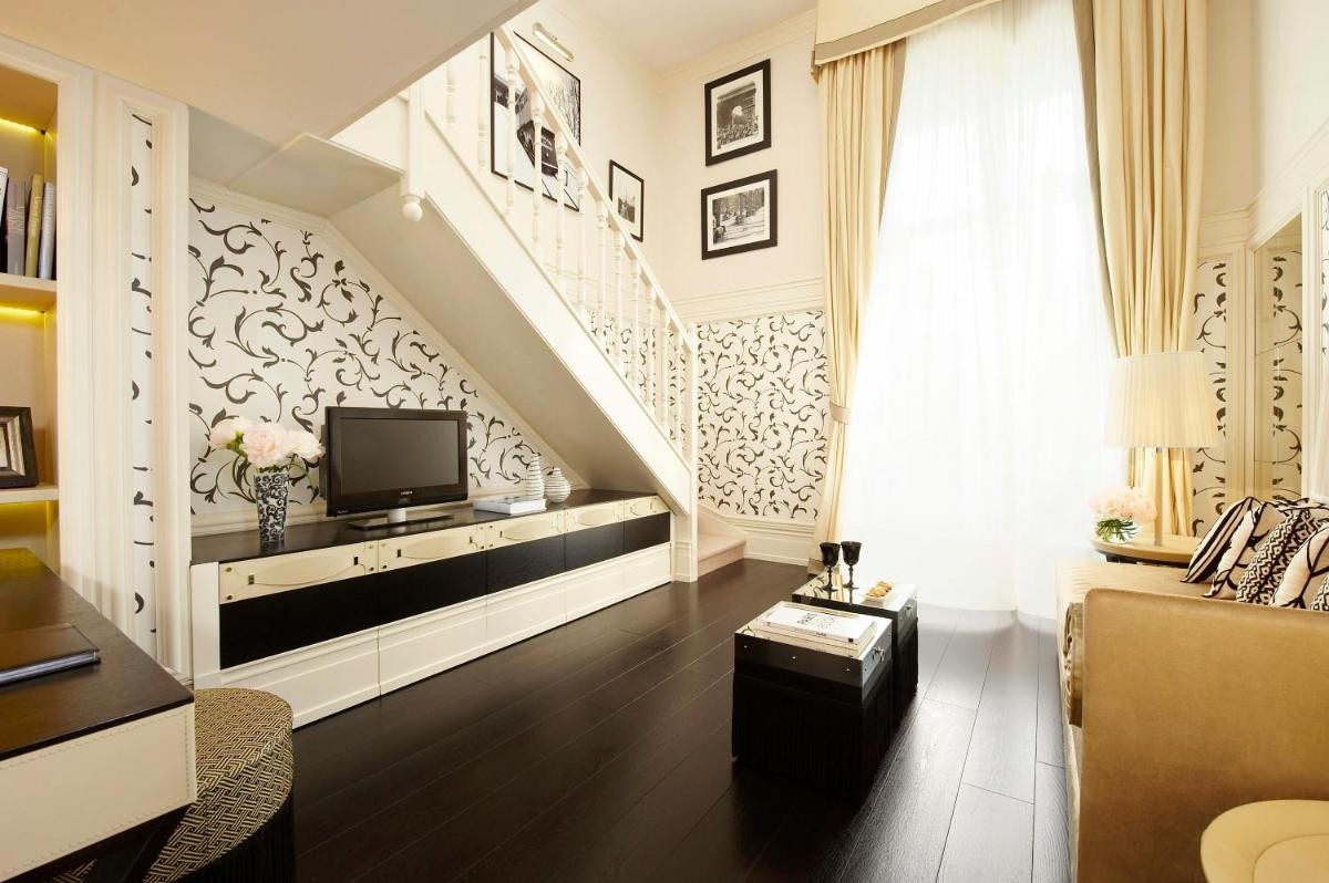 Cuisine ou kitchenette dans l'établissement Castille Paris – Starhotels Collezione