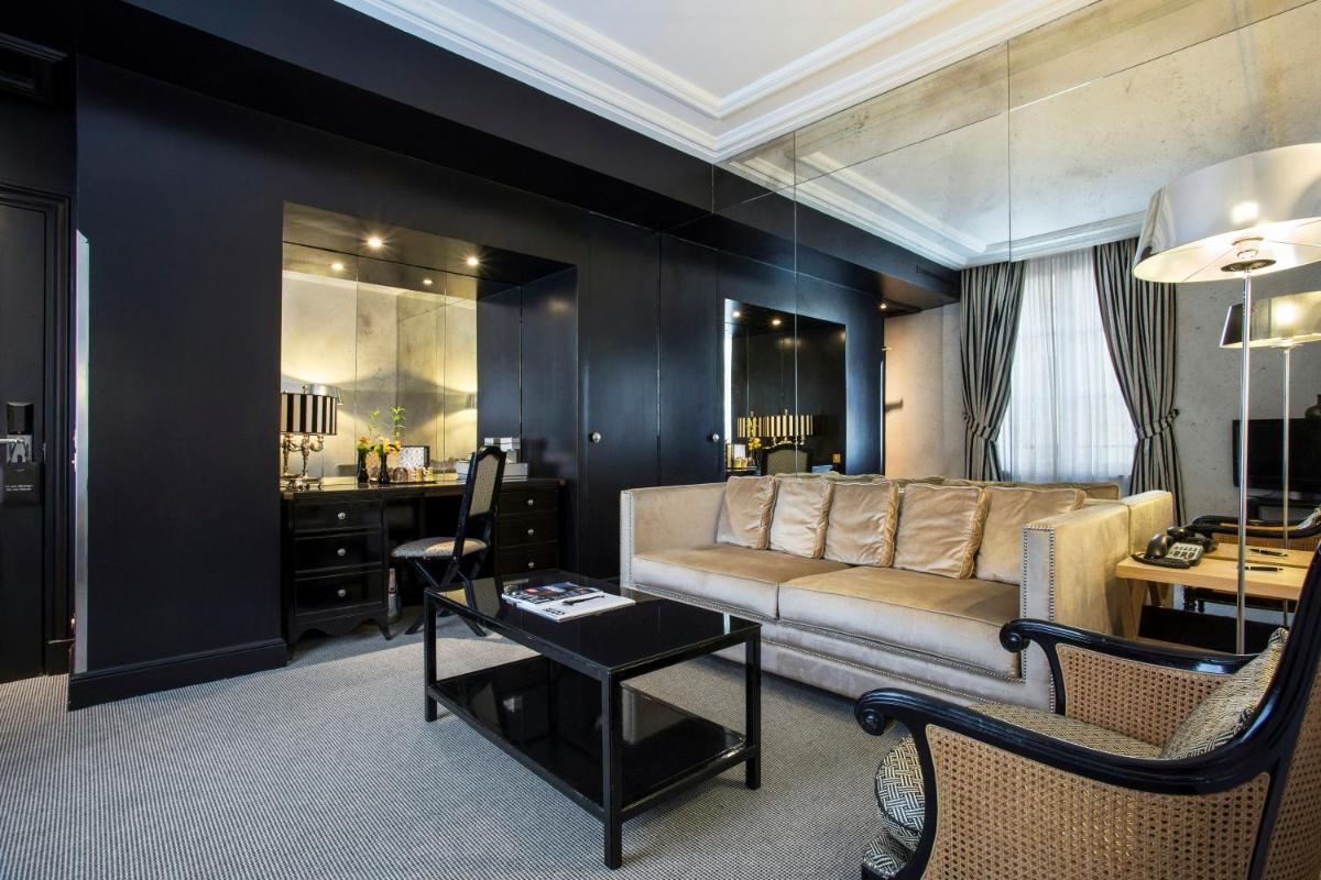 Coin salon dans l'établissement Castille Paris – Starhotels Collezione