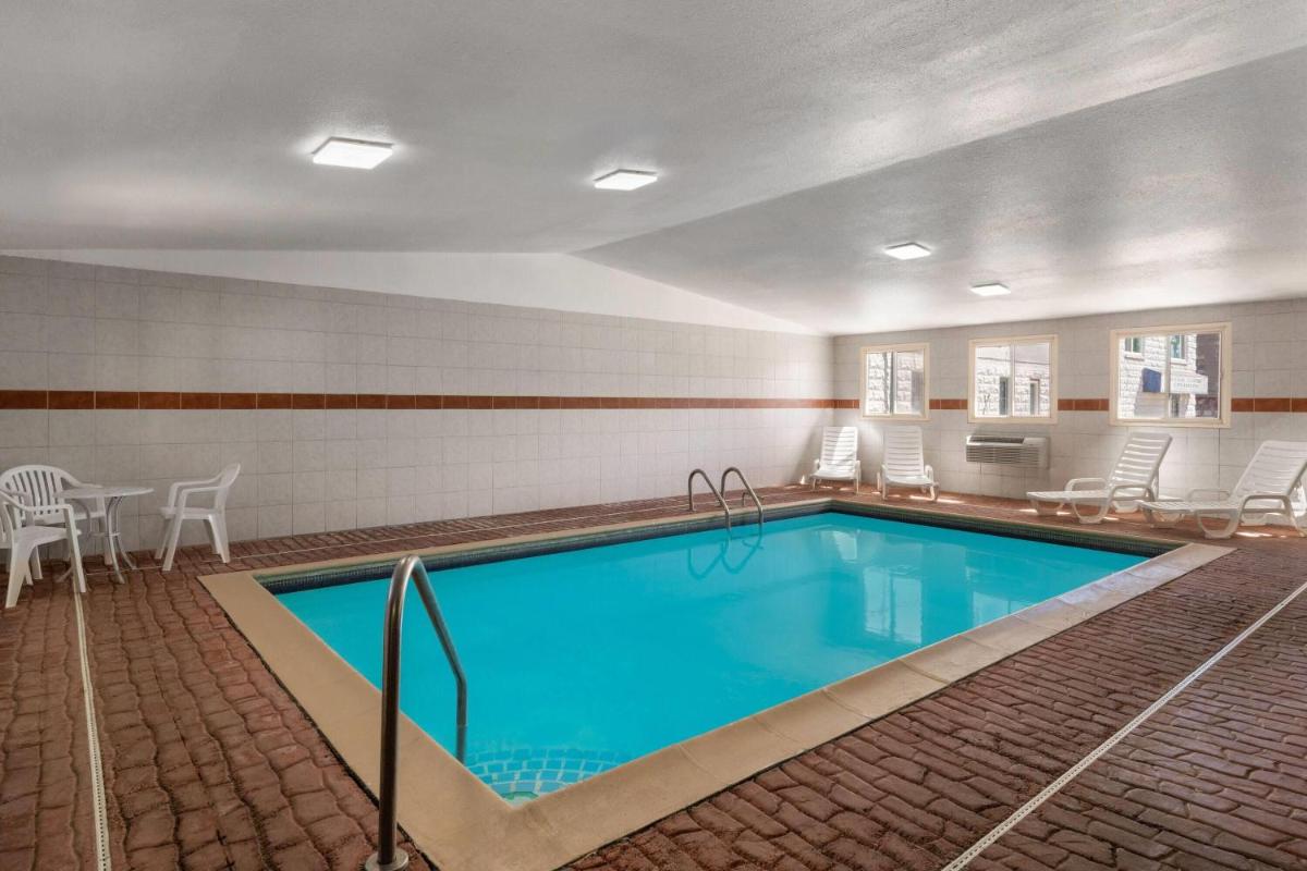 Days Inn by Wyndham Canon City - Housity