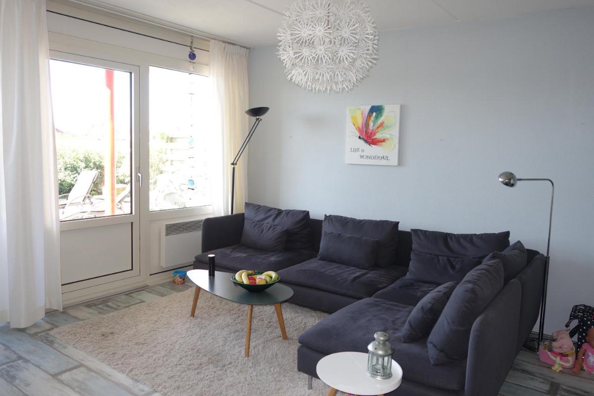 Duinzicht, Amelander Paradijs 9, zonnig en groot 6 persoons Appartement met vrij uitzicht en grootste terras op de begane grond, upgrade 2024 - Housity