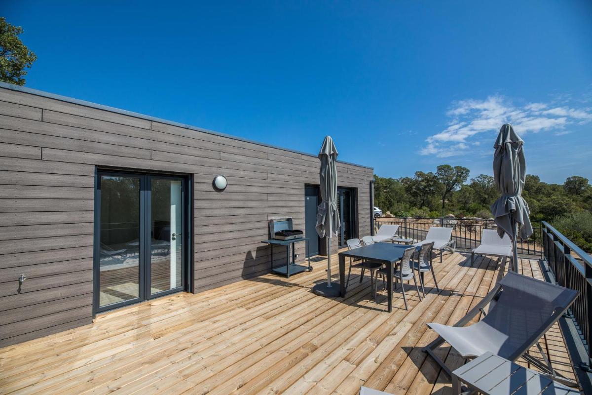 Balcon ou terrasse dans l'établissement Résidence Pierre & Vacances Premium Les Terrasses d'Arsella