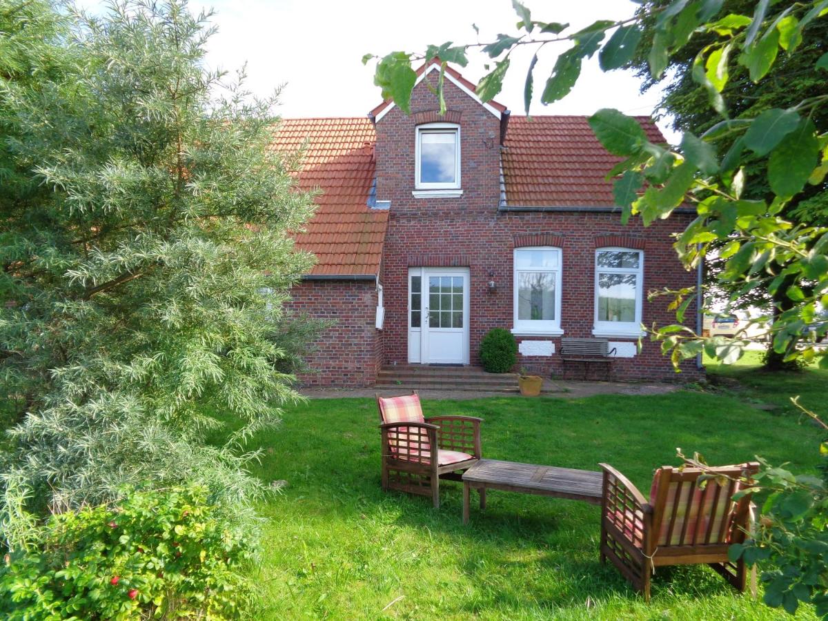 Marijanas Ferienhof 1, Urlaub mit viel Platz zwischen Dornumersiel und Bensersiel, gehört zum Café Kunterbunt - Housity