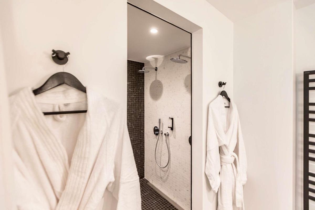 Salle de bains dans l'établissement Best Western Plus Crystal, Hotel,Bar & Spa