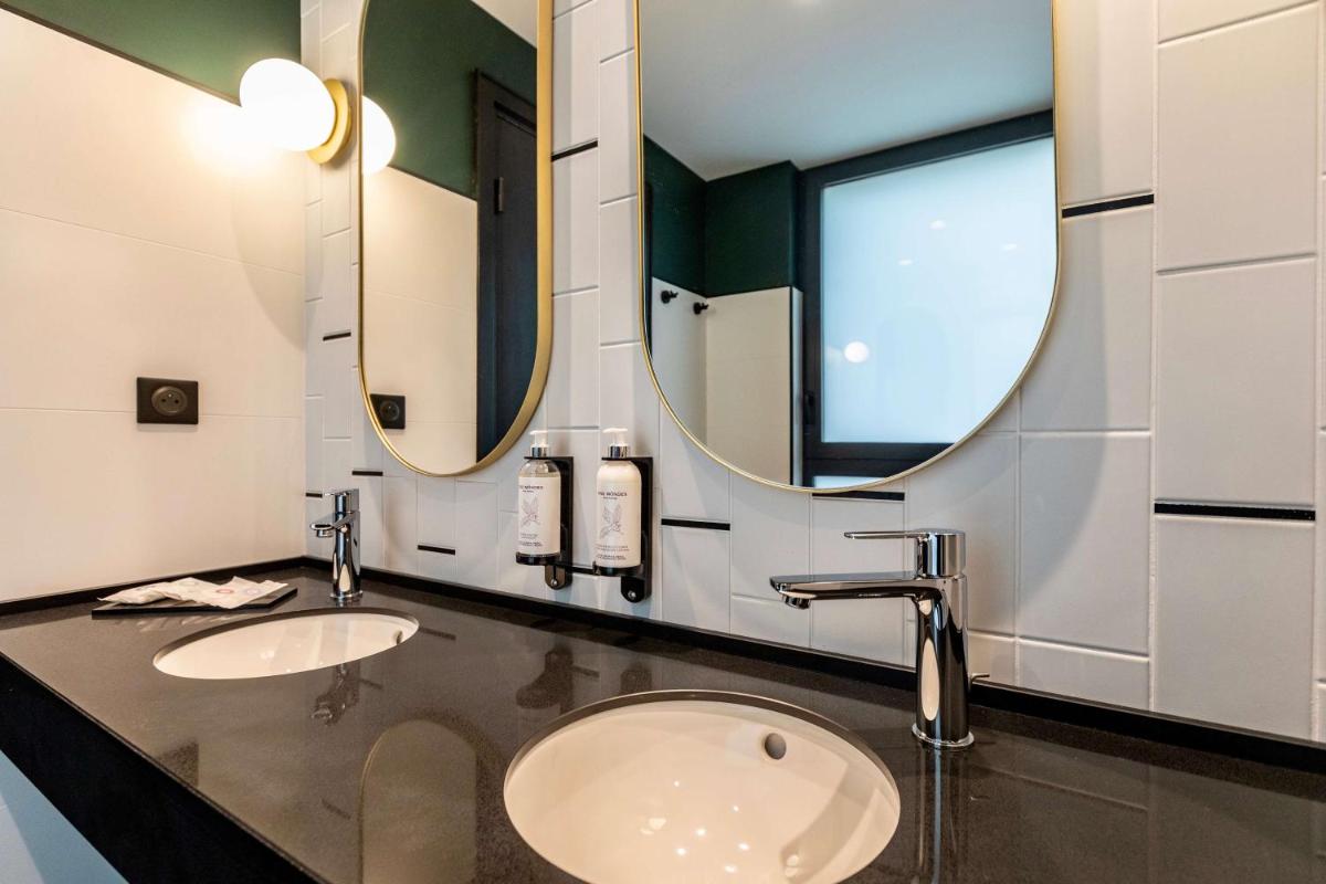 Salle de bains dans l'établissement Best Western Plus Crystal, Hotel,Bar & Spa