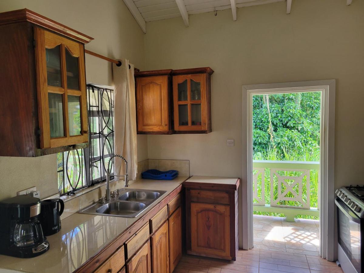 East Caribbean Lodging - Housity