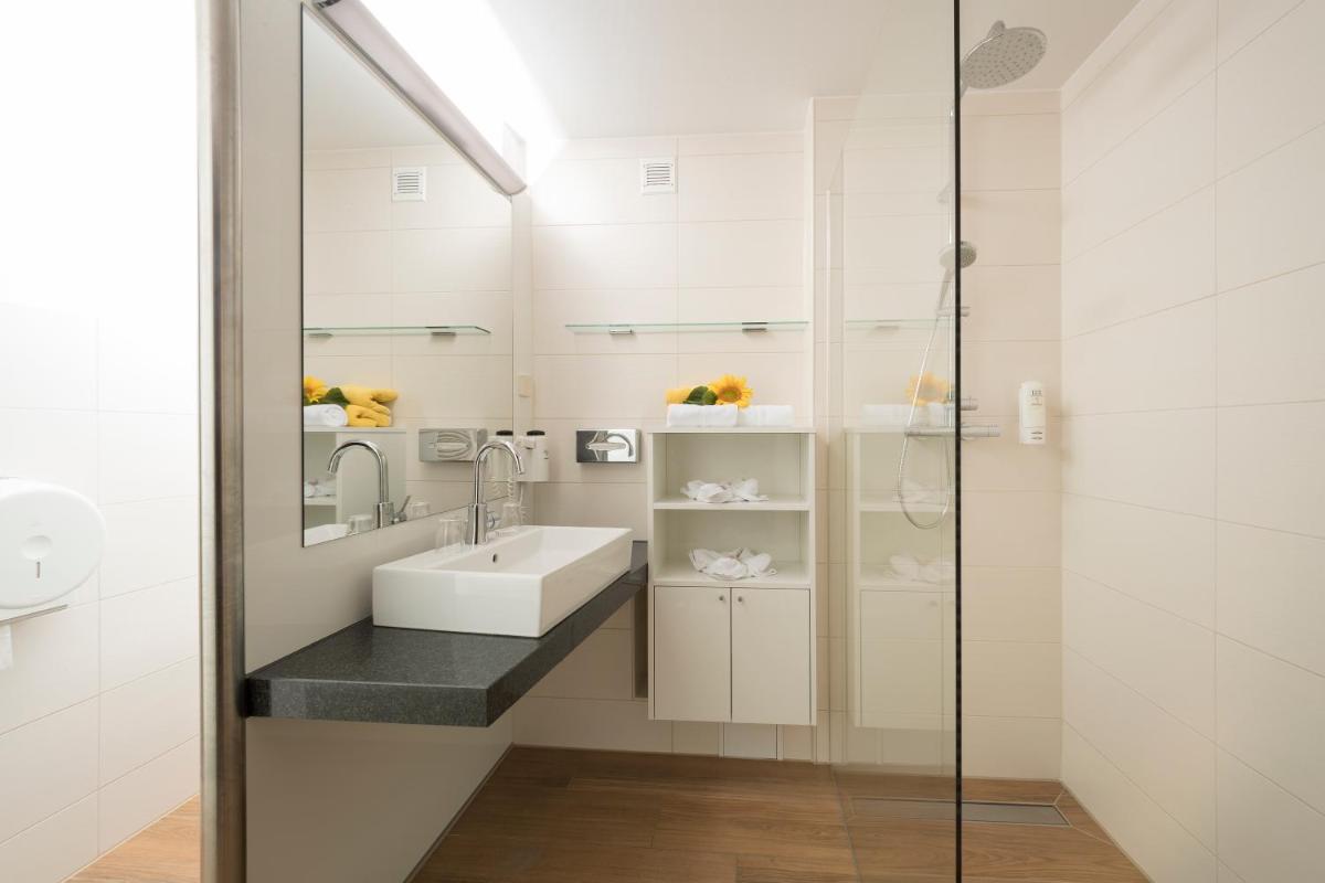 Thermenhof PuchasPLUS Loipersdorf - Housity