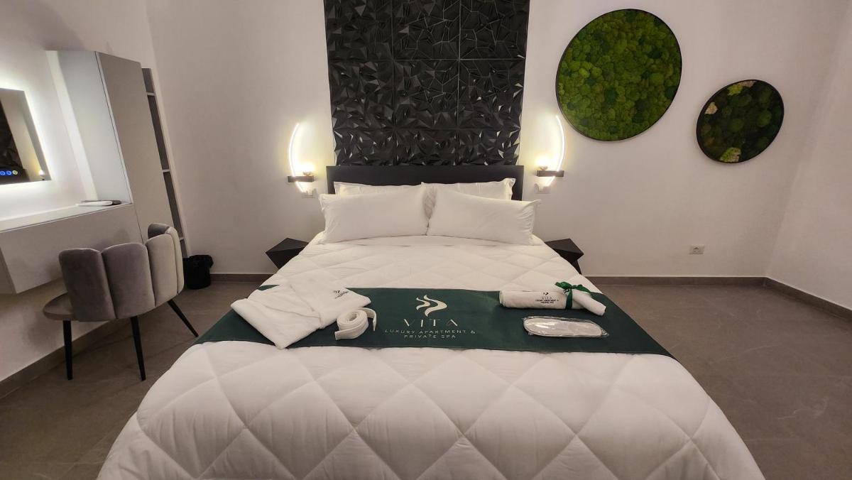 VITA - Deluxe Apartment & Private Spa - Housity