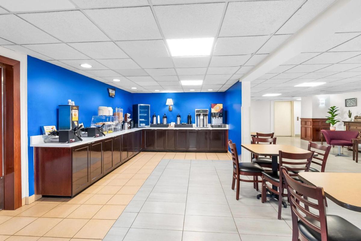 Travelodge by Wyndham Winchester - Housity