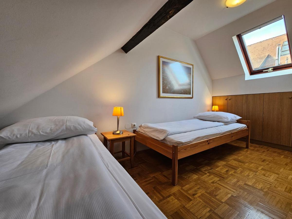 Apartment Nina with private terrace Tour As Ljubljana - Housity