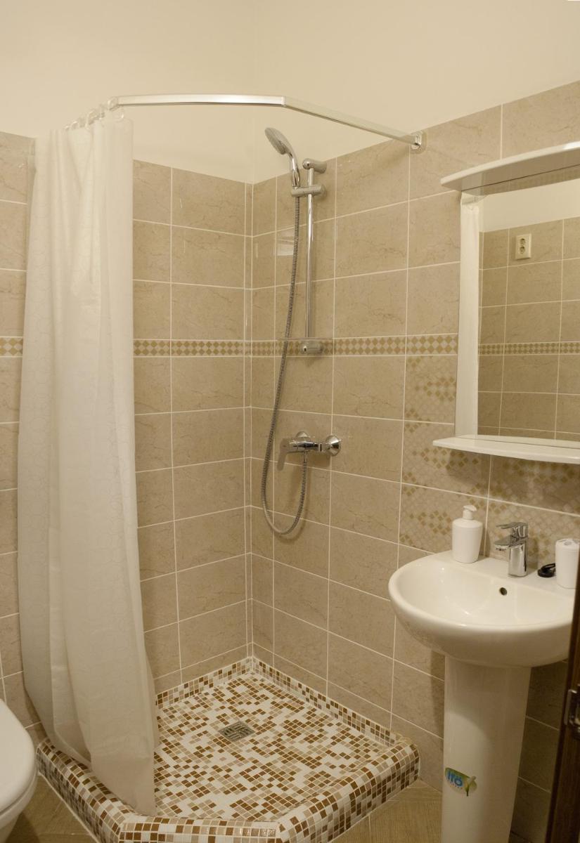 Maliy Hotel on Chernikovskaya - Housity