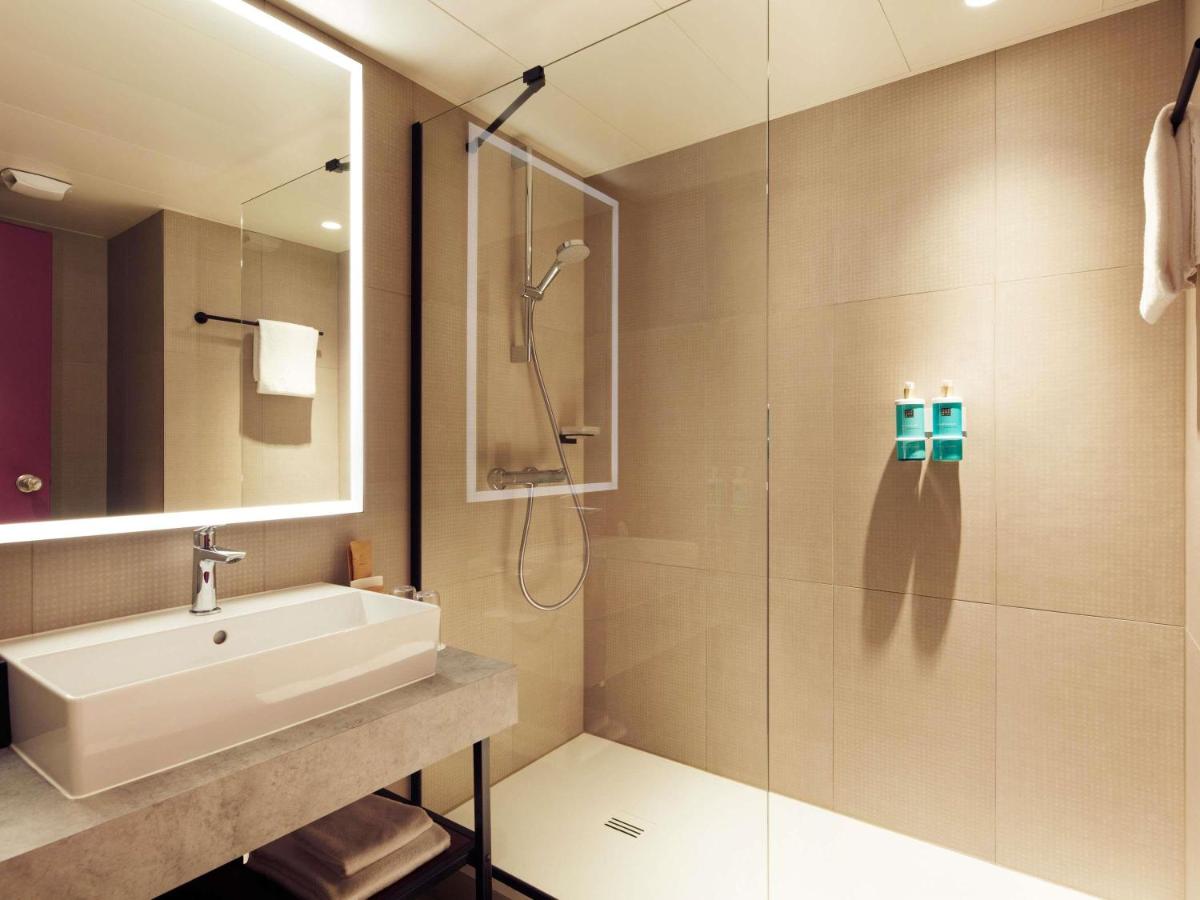 Novotel Zürich Airport Messe - Housity
